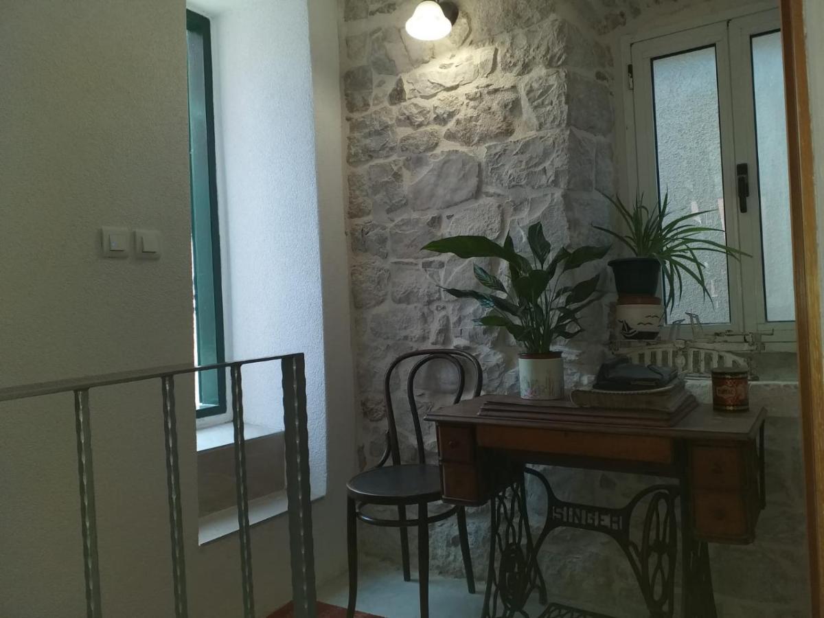 Hotel Milea Makarska Esterno foto