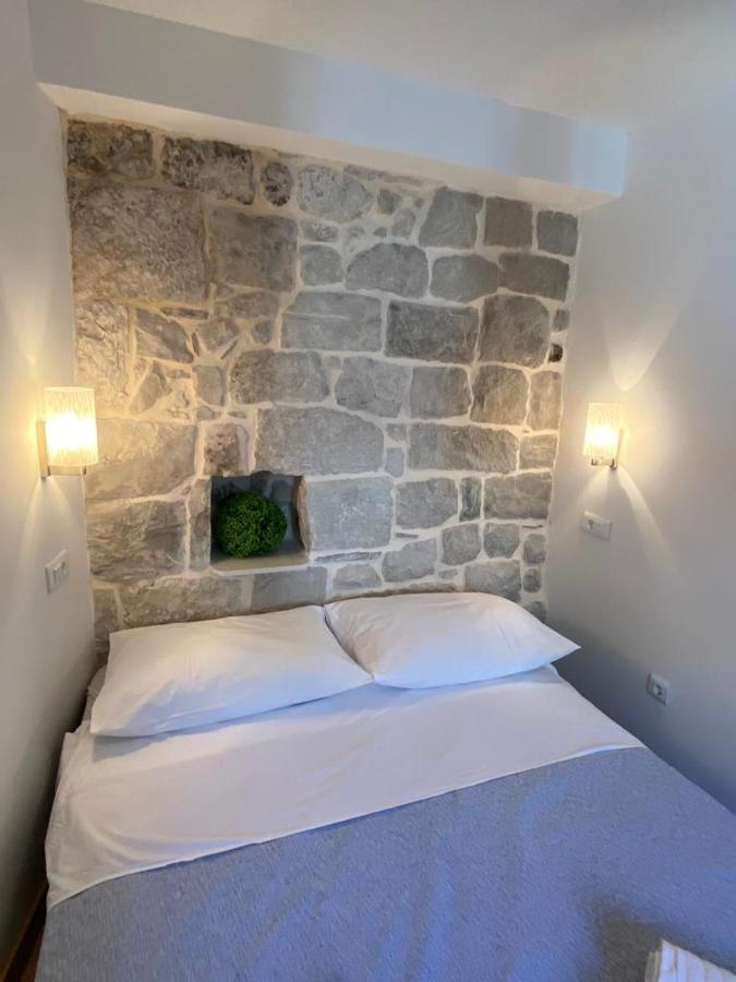 Hotel Milea Makarska Esterno foto