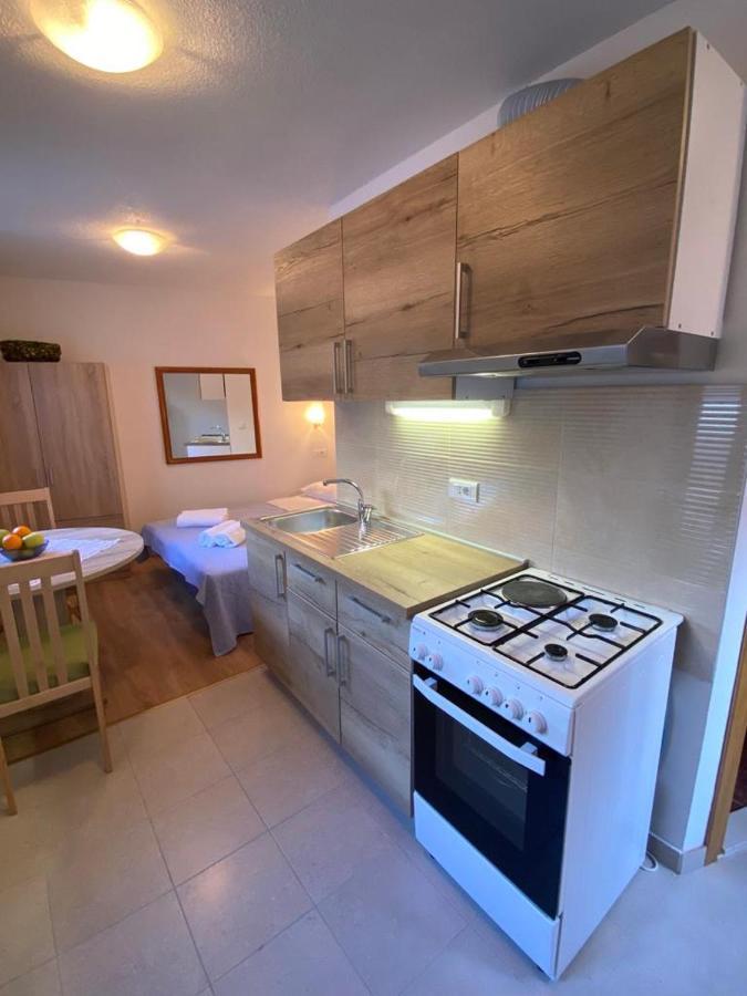 Hotel Milea Makarska Esterno foto