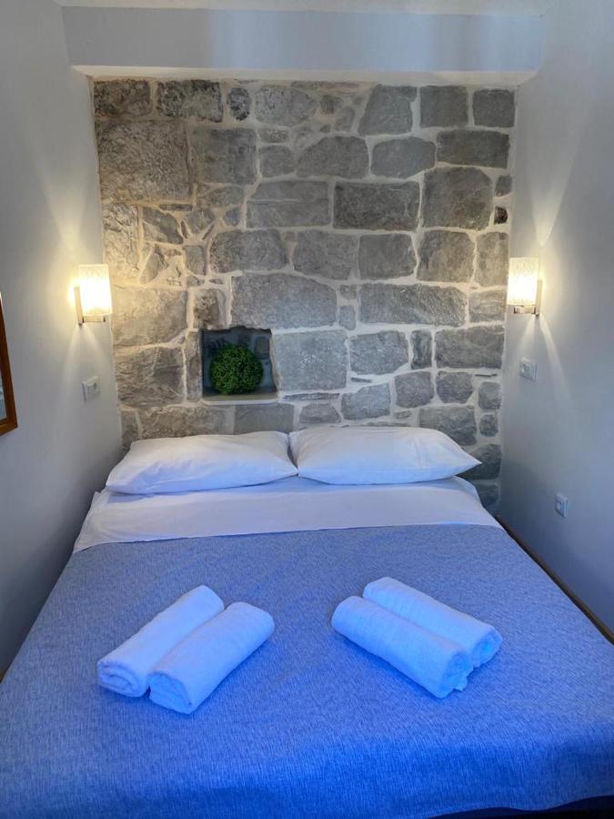 Hotel Milea Makarska Esterno foto