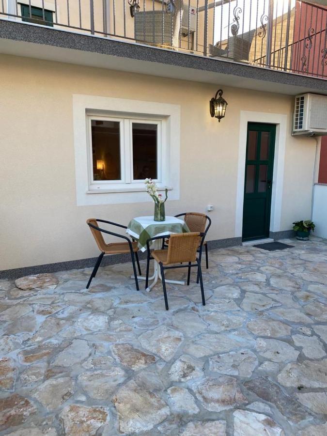 Hotel Milea Makarska Esterno foto