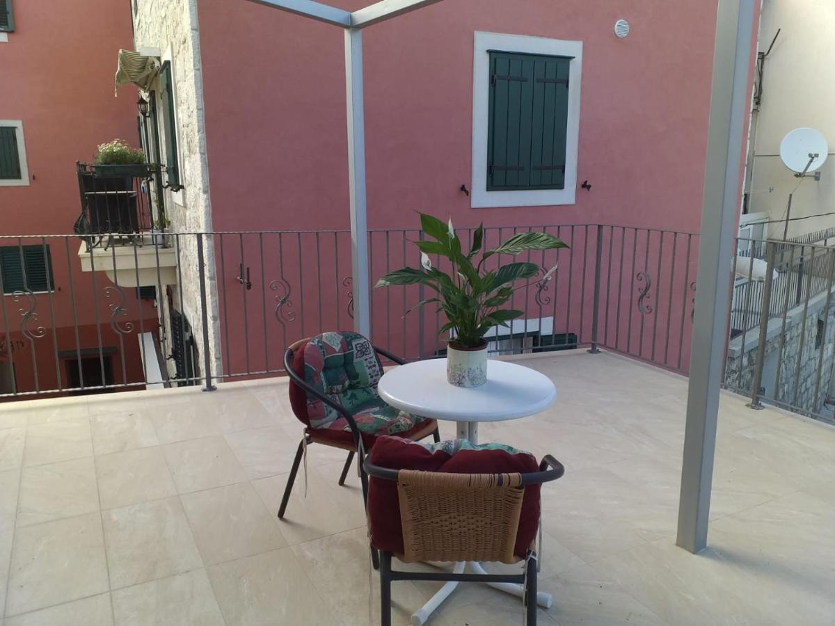 Hotel Milea Makarska Esterno foto