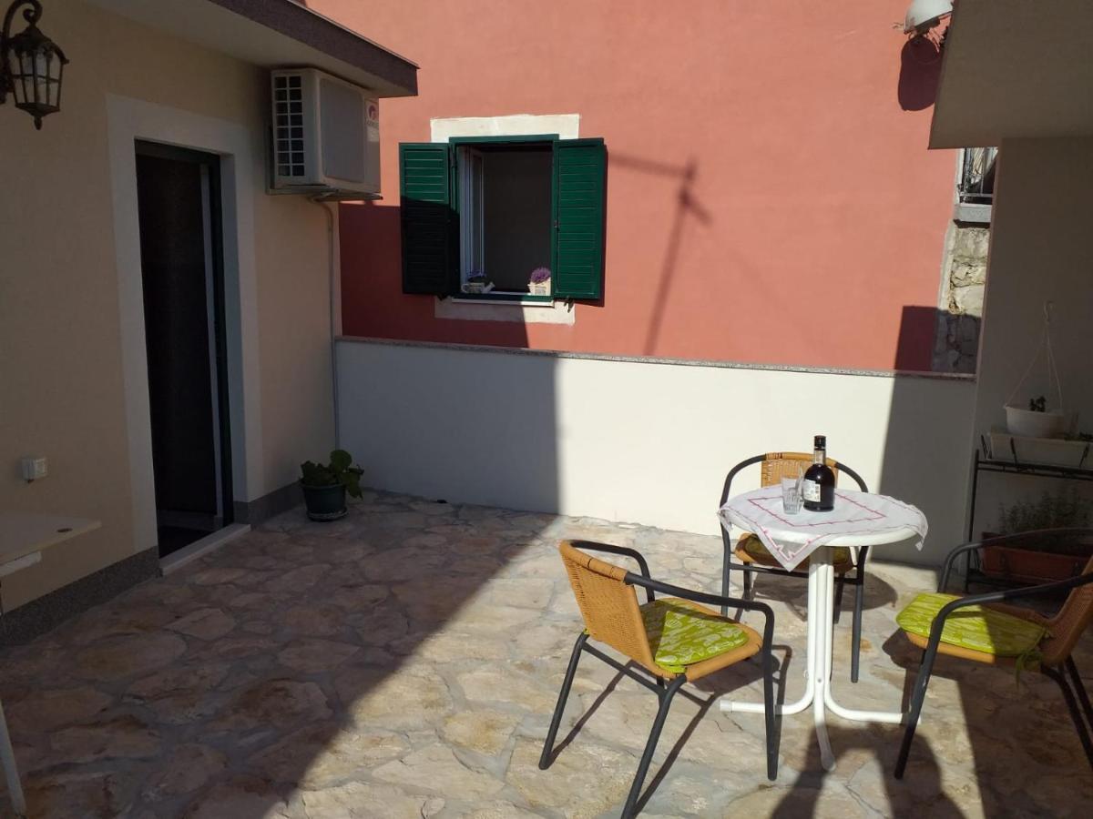 Hotel Milea Makarska Esterno foto