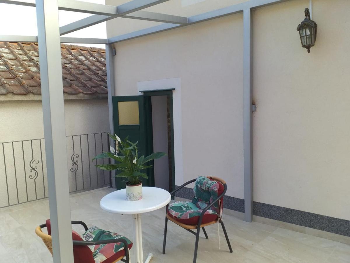 Hotel Milea Makarska Esterno foto